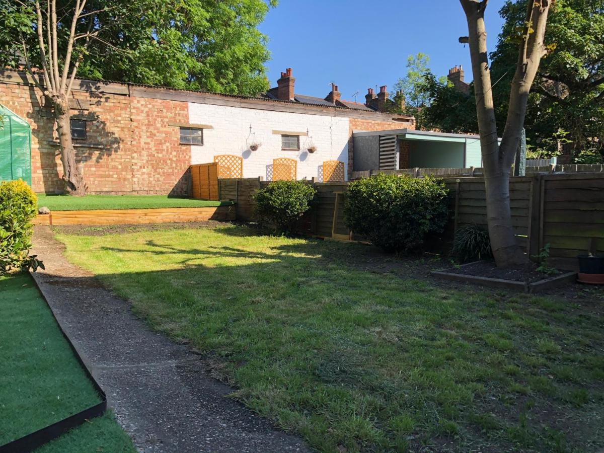 Spacious West London 2 Bedroom Apartment Eksteriør billede