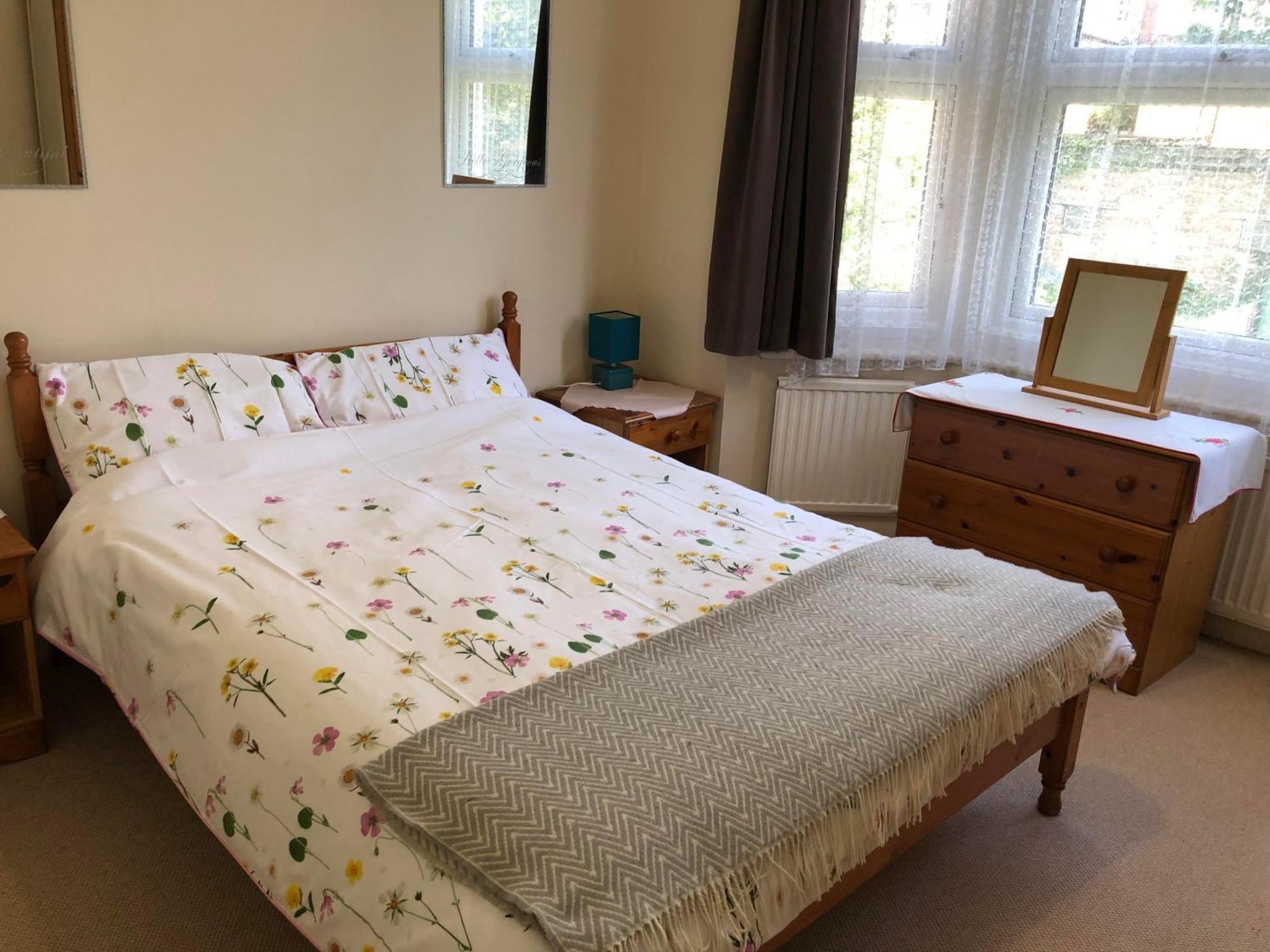 Spacious West London 2 Bedroom Apartment Eksteriør billede