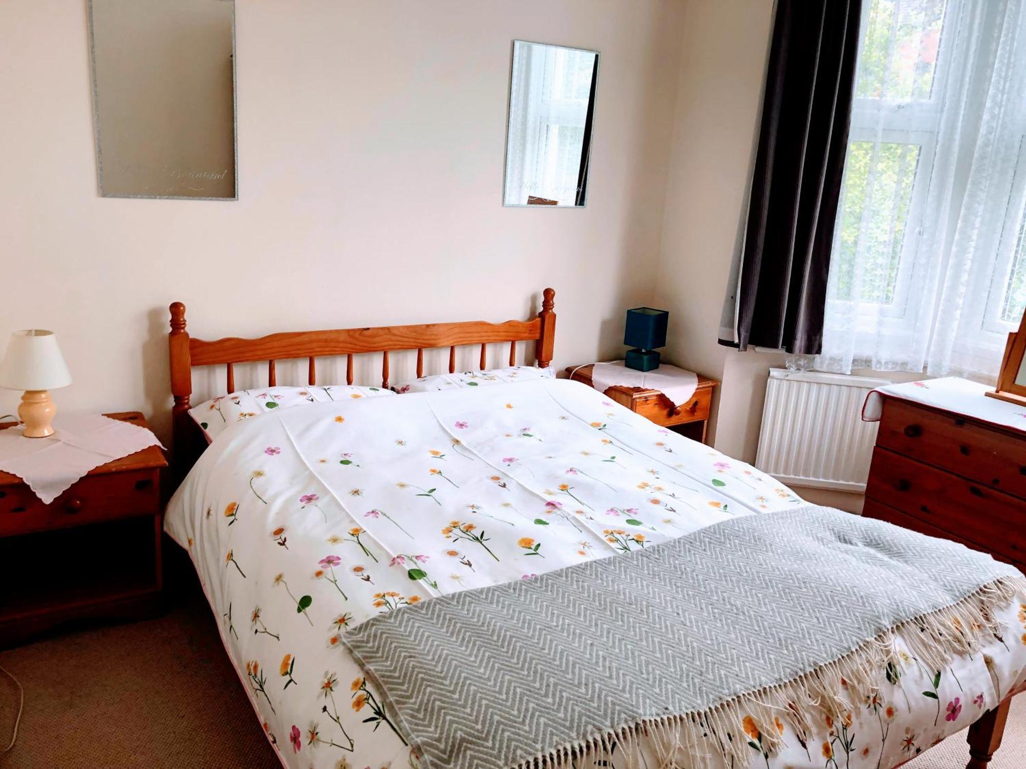 Spacious West London 2 Bedroom Apartment Eksteriør billede