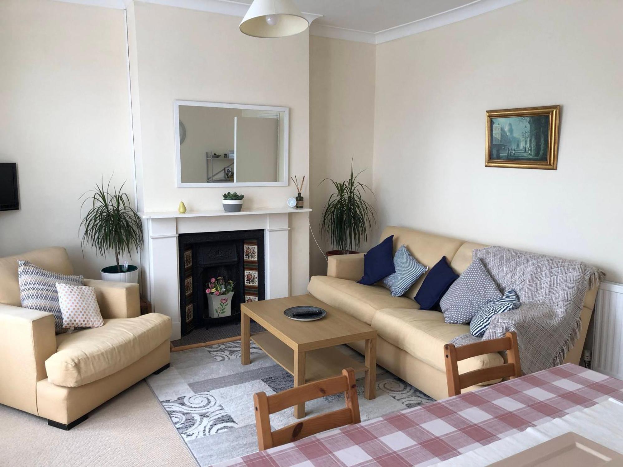 Spacious West London 2 Bedroom Apartment Eksteriør billede