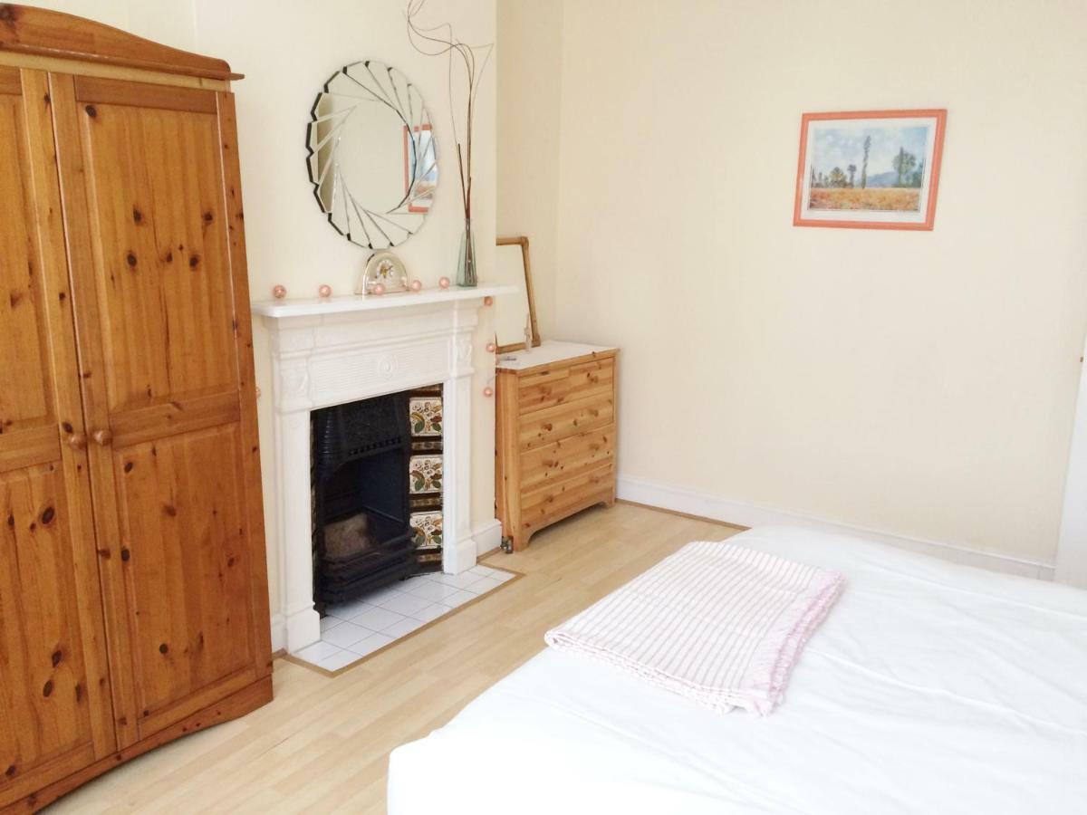 Spacious West London 2 Bedroom Apartment Eksteriør billede