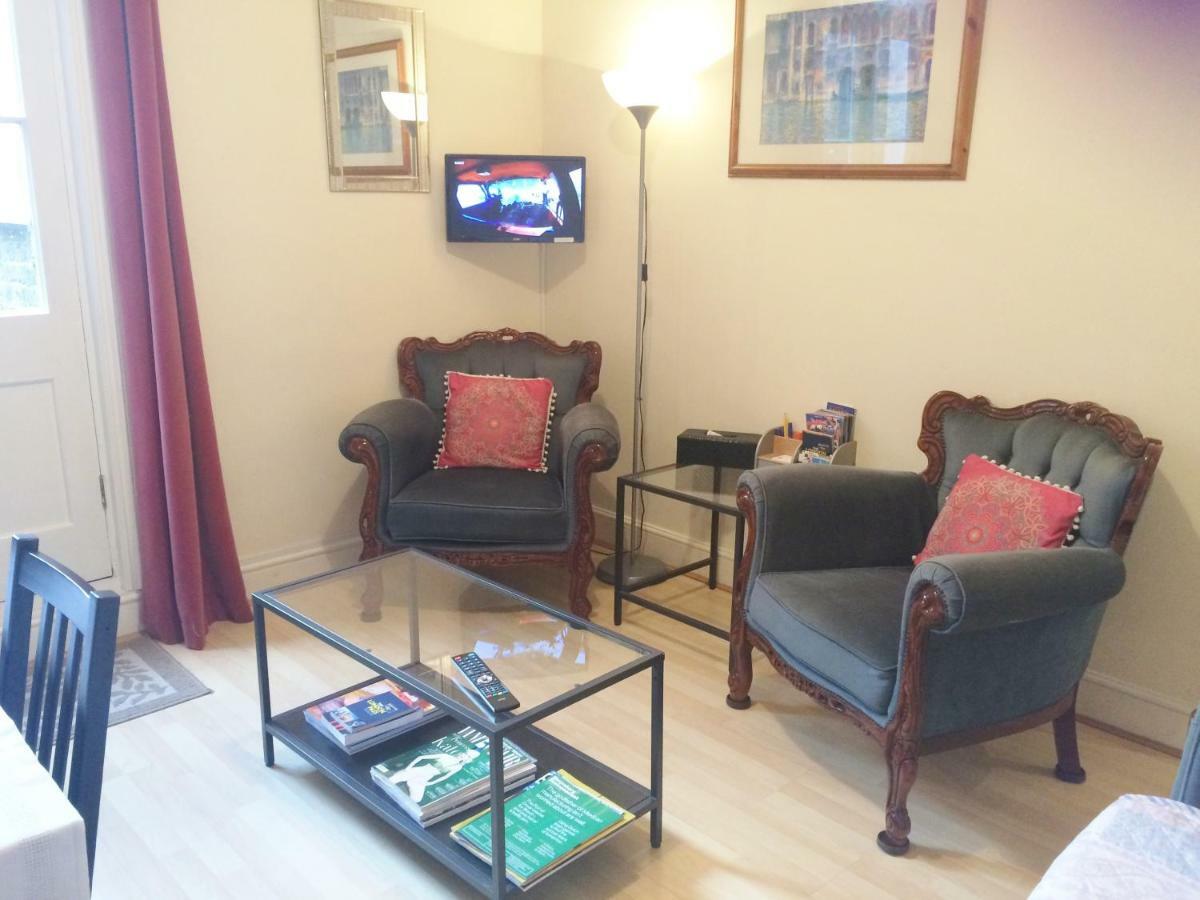 Spacious West London 2 Bedroom Apartment Eksteriør billede