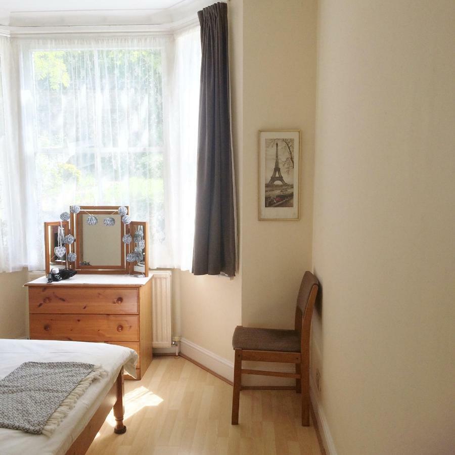 Spacious West London 2 Bedroom Apartment Eksteriør billede